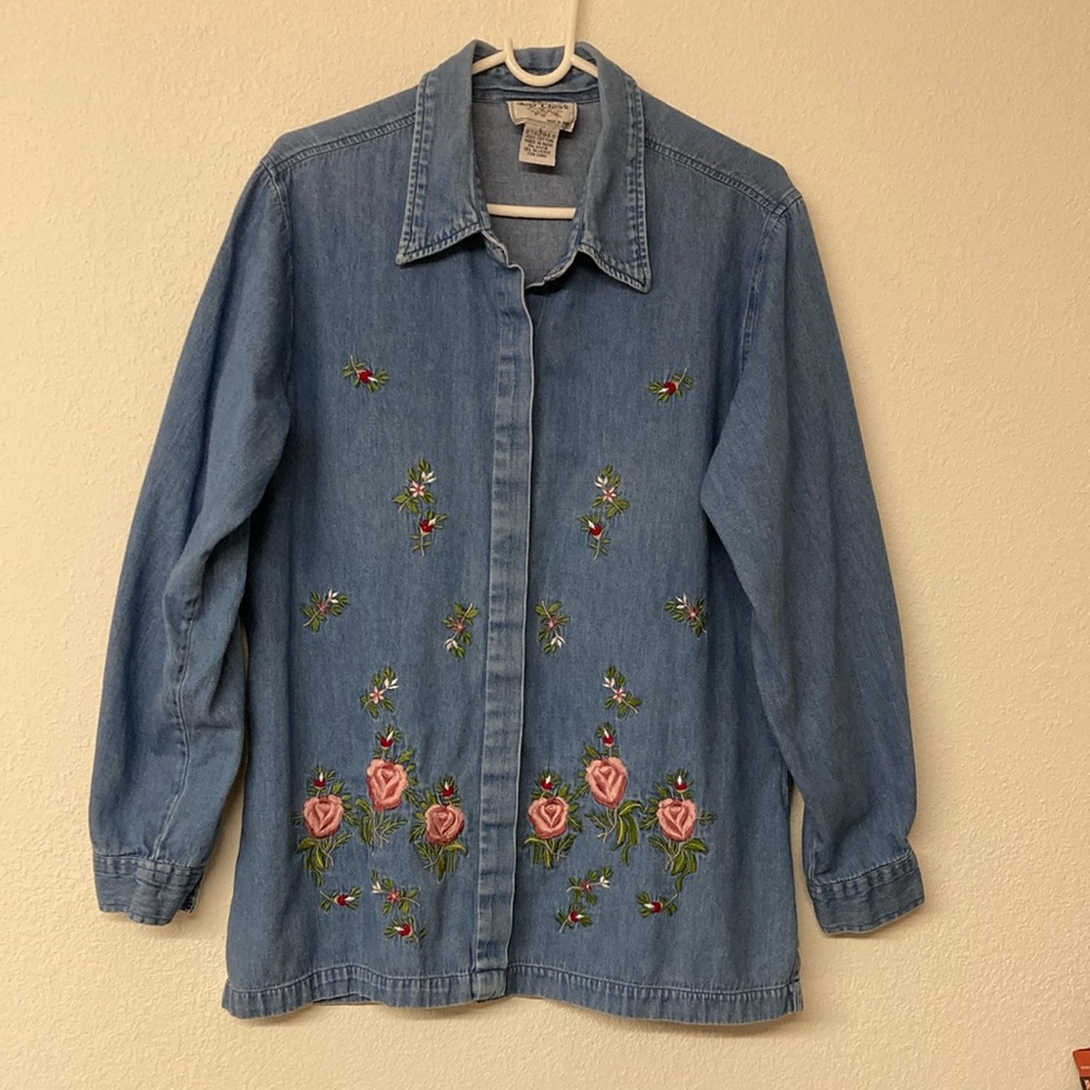 Just Class Vintage Denim Shirt Floral Embroidery Women’s Sz L Casual Button Up